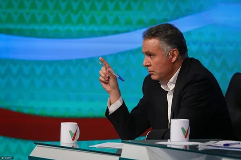 عکس/ انتقاد تند محمد فاضلی از تیتر «گورباچف ایرانی» برای پزشکیان