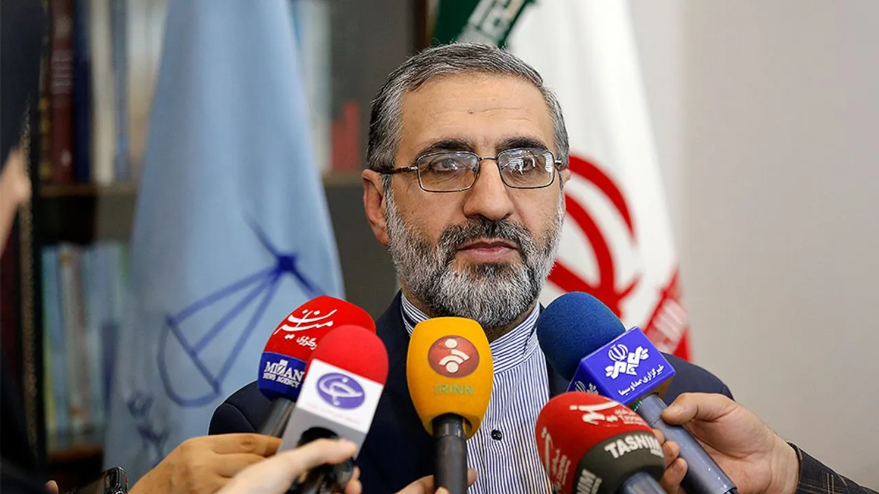 انتقال نرگس محمدی به زندان زنجان تایید شد