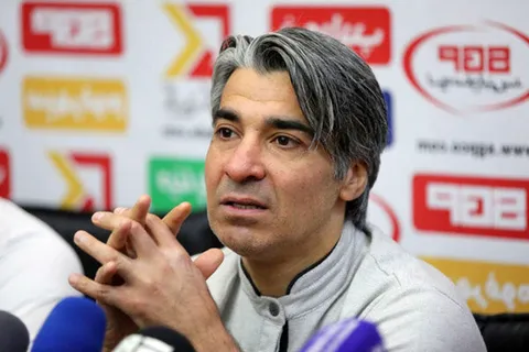 حضور وحید شمسایی در مراسم تشییع رهبری