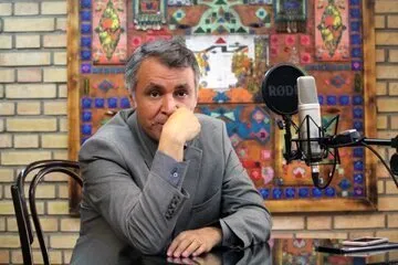 فاضلی: فرصت‌طلبان به در و دیوار می‌زنند که در شمار نامزد‌های کمیته‌ها باشند