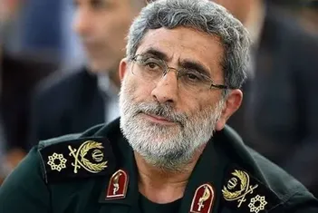 عکس سردار قاآنی در مراسم چهلم رهبر شهید
