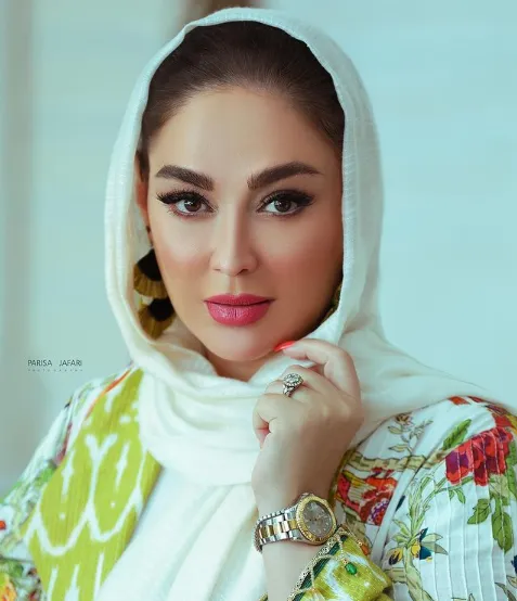 استایل لاکچری الهام حمیدی با ارایش غلیظ + عکس
