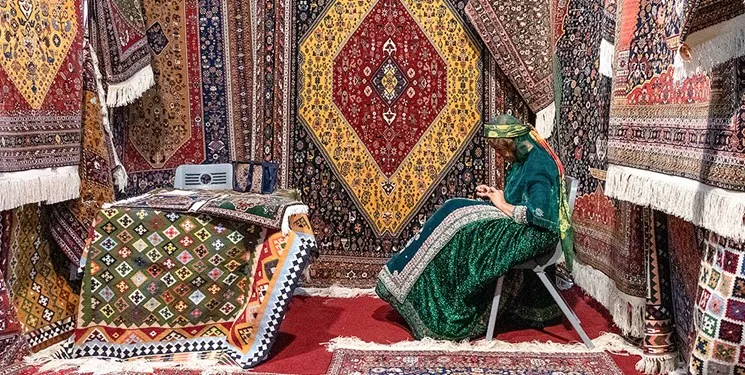 مشکل صدور کارت بازرگانی صادرکنندگان فرش دستباف حل نشده است