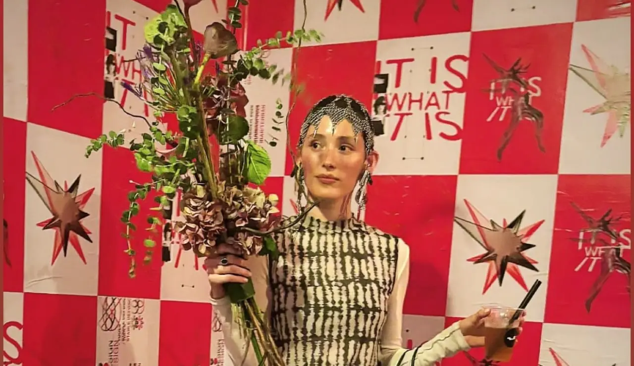 رونمایی فرشته حسینی از برند لباسش + عکس رونمایی فرشته حسینی از برند لباسش + عکس