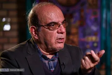 عباس عبدی: پزشکیان درباره بودجه صدا و سیما تصمیم بگیرد