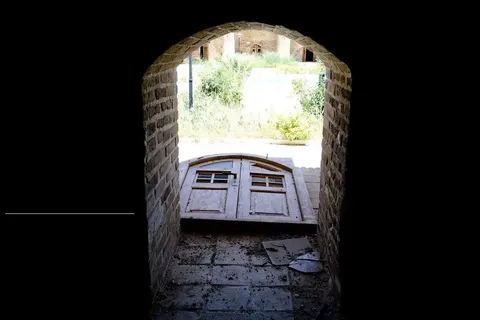 کاروانسرای شاه عباسی به این روز افتاد