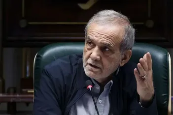 موضع تازه پزشکیان درباره جنگ: ایران مخالف آتش‌افروزی است