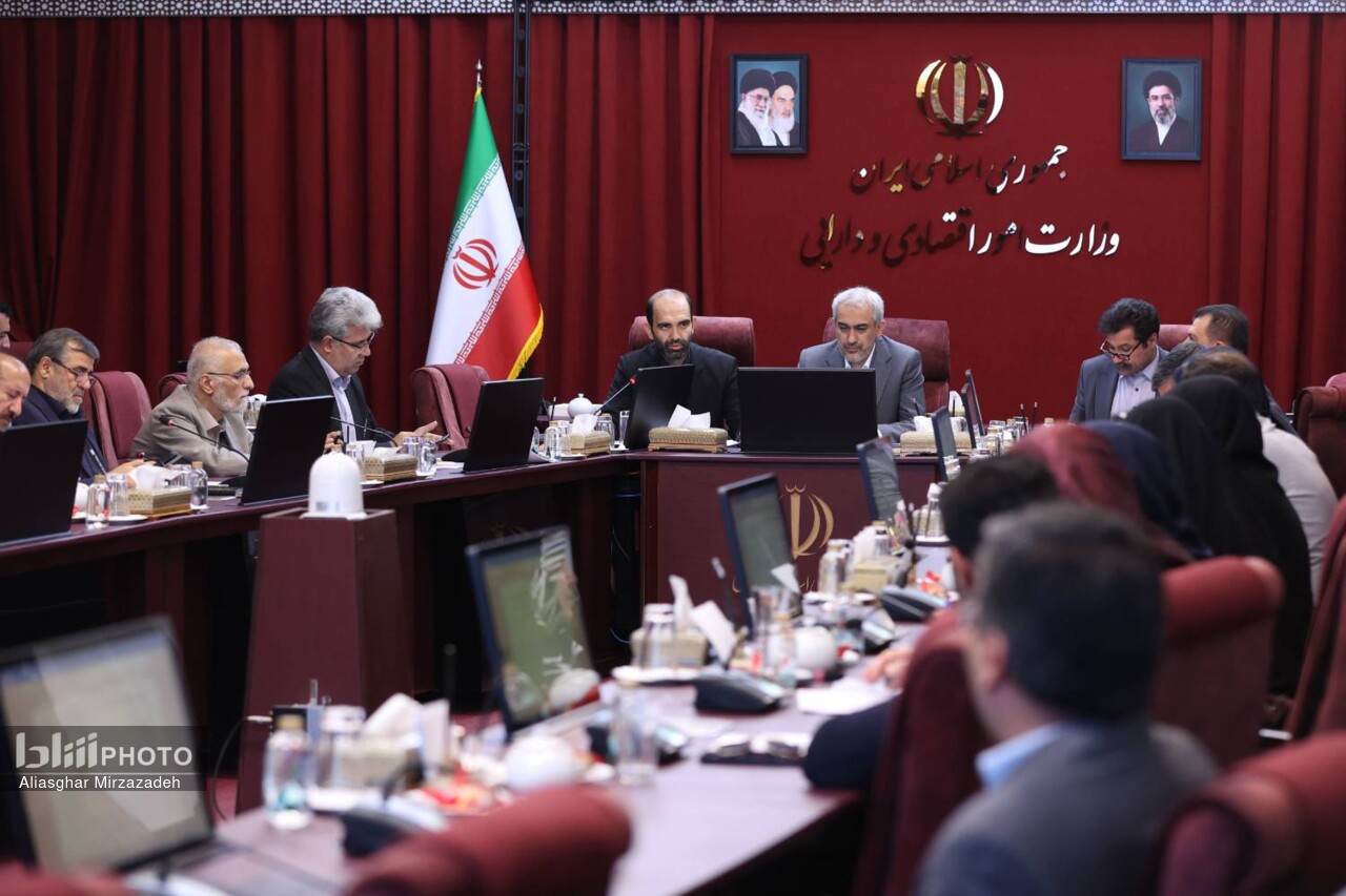 هشتاد و سومین جلسه کمیسیون اقتصاد هیئت دولت برگزار شد هشتاد و سومین جلسه کمیسیون اقتصاد هیئت دولت برگزار شد