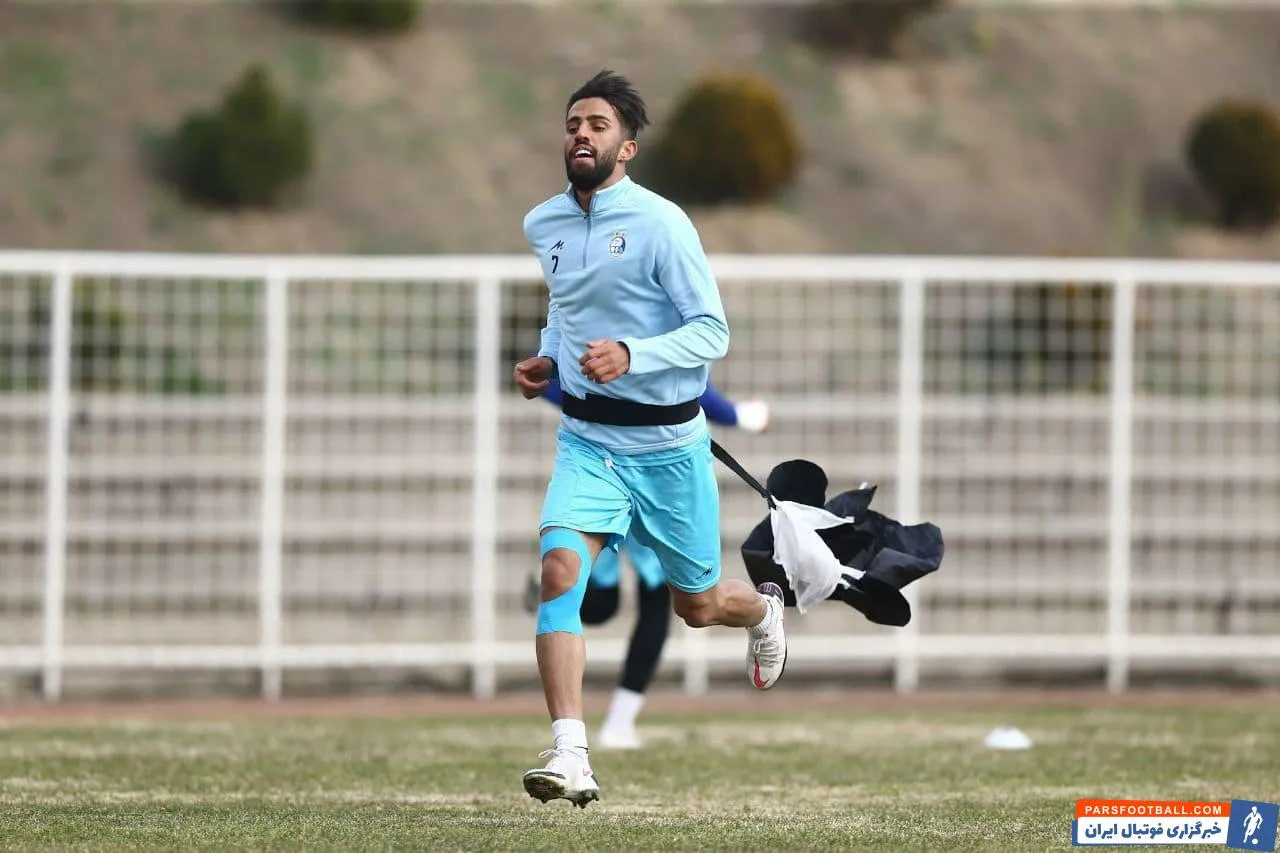 احتمال جدایی هافبک استقلال
