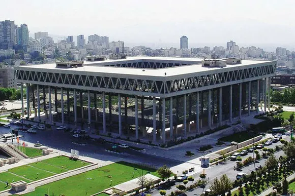 عکس/نمودار تغییرات بیننده صداوسیما از سال ۱۳۹۴ تا بهار ۱۴۰۵
