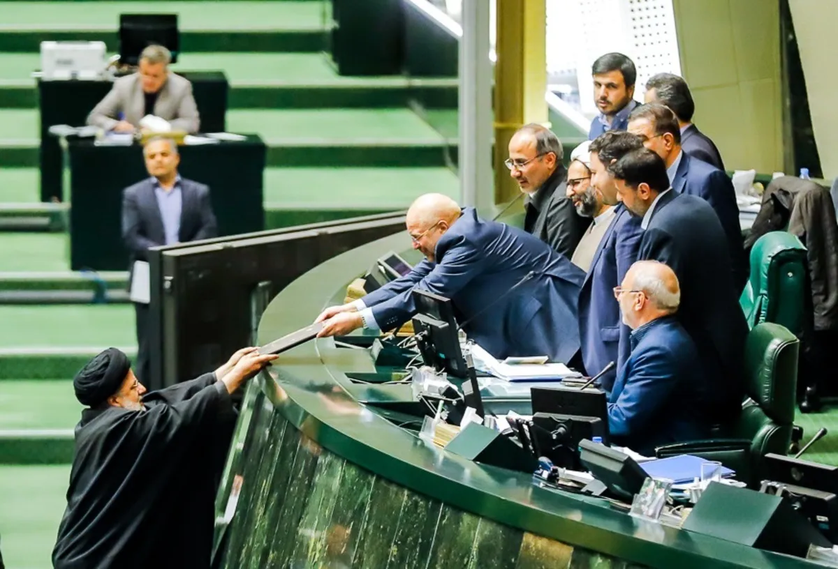 از اعضای عضو کمیسیون تلفیق بودجه تنها ۴ نفر، اقتصاد خوانده‌اند
