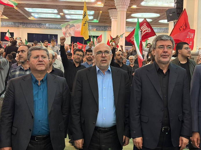حضور مدیرعامل بیمه ایران در مراسم چهلمین روز شهادت امام شهید حضور مدیرعامل بیمه ایران در مراسم چهلمین روز شهادت امام شهید