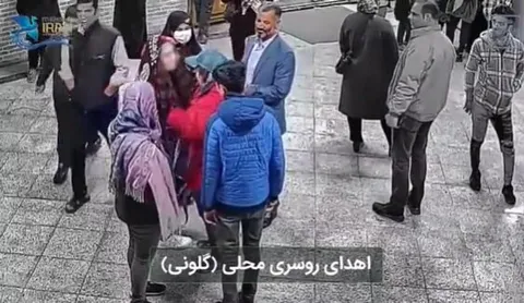 فیلم/ ارائه گلونی به زنان بی حجاب در لرستان