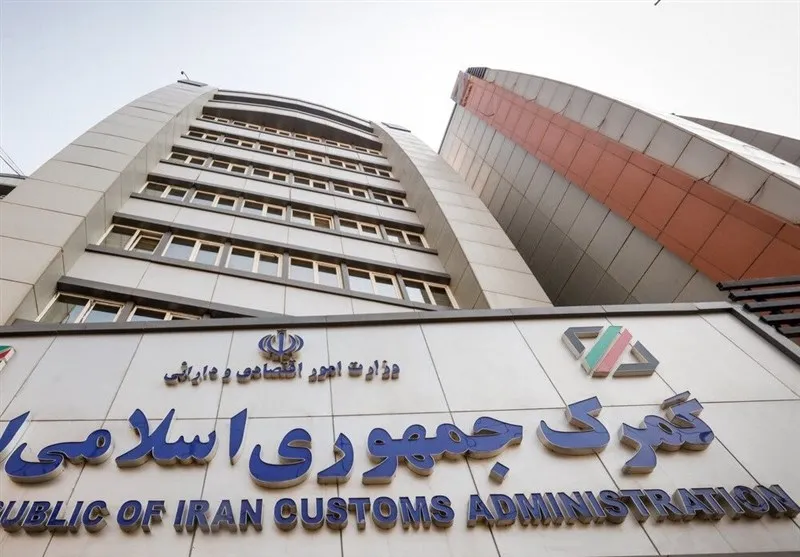 ترخیص موز‌های وارداتی بدون صادرات سیب