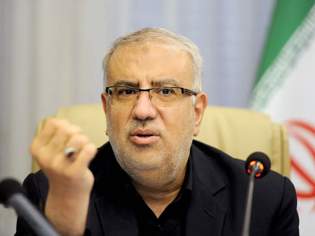 نظر وزیر نفت درباره‌ی قیمت بنزین