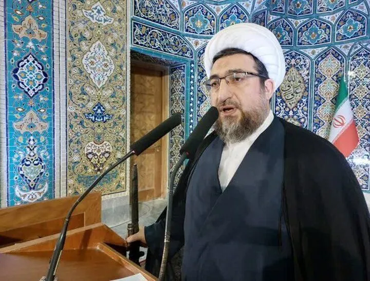 می‌بینید که در حال حاضر کسی محل اسرائیل نمی‌گذارد؟