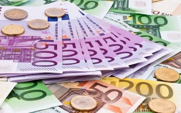 کاهش ۱۰۰ هزار تومانی قیمت سکه + جدول