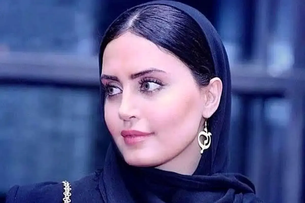 عکس/ ظاهر متفاوت الناز شاکردوست با عینک پلنگی در خودرو چند میلیاردی