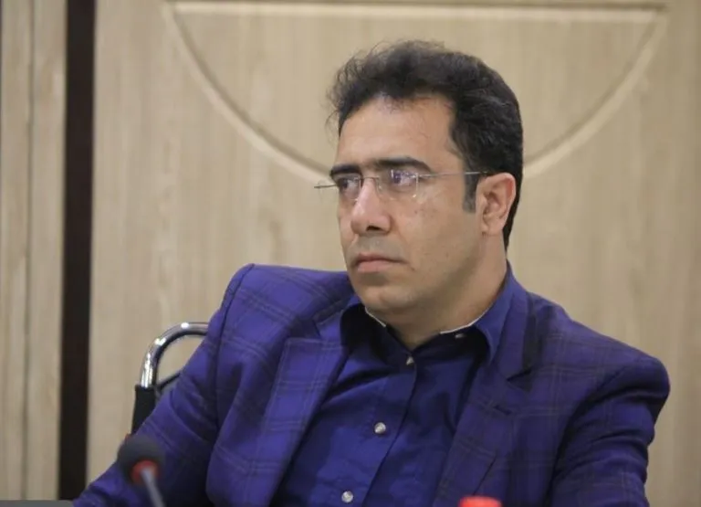 شنای پروانه، تولد قهرمانی تنها