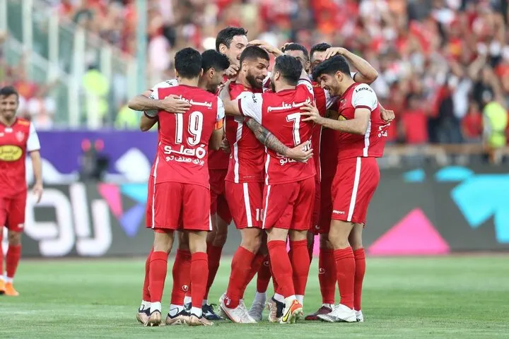 نیمکت‌نشینی اجباری دو بازیکن پرسپولیس