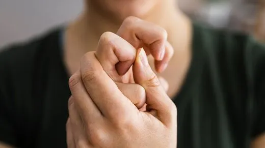 شکستن قلنج به مفاصل آسیب می‌زند؟