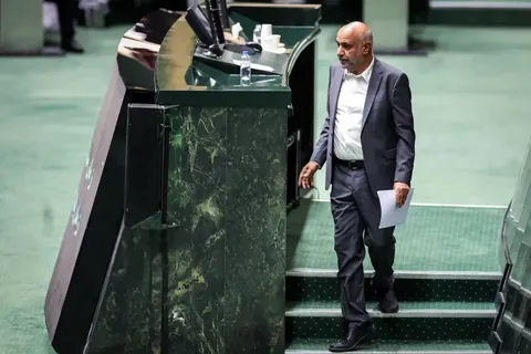 احمد میدری و یک کارنامه پرچالش در وزارت کار/ چرا وعده‌های وزیر نتوانست از شدت انتقادهای مجلس کم کند؟
