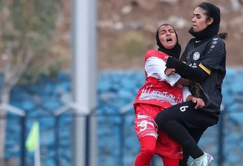 نخستین مسابقه تاریخ فوتبال زنان پرسپولیس
