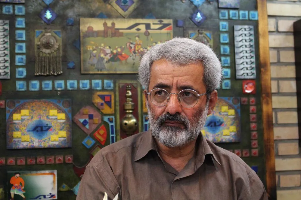 وحید حقانیان از بیت کنار گذاشته شده و دچار شوک است