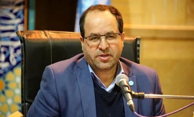 رییس دانشگاه تهران: در روابط استاد و دانشجو اخلاق حاکم شود؛ حتی با چماق قانون