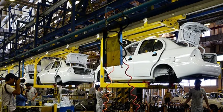 اختلاف قیمت ۲۳ تا ۵۳ میلیونی خودرو در کارخانه و بازار