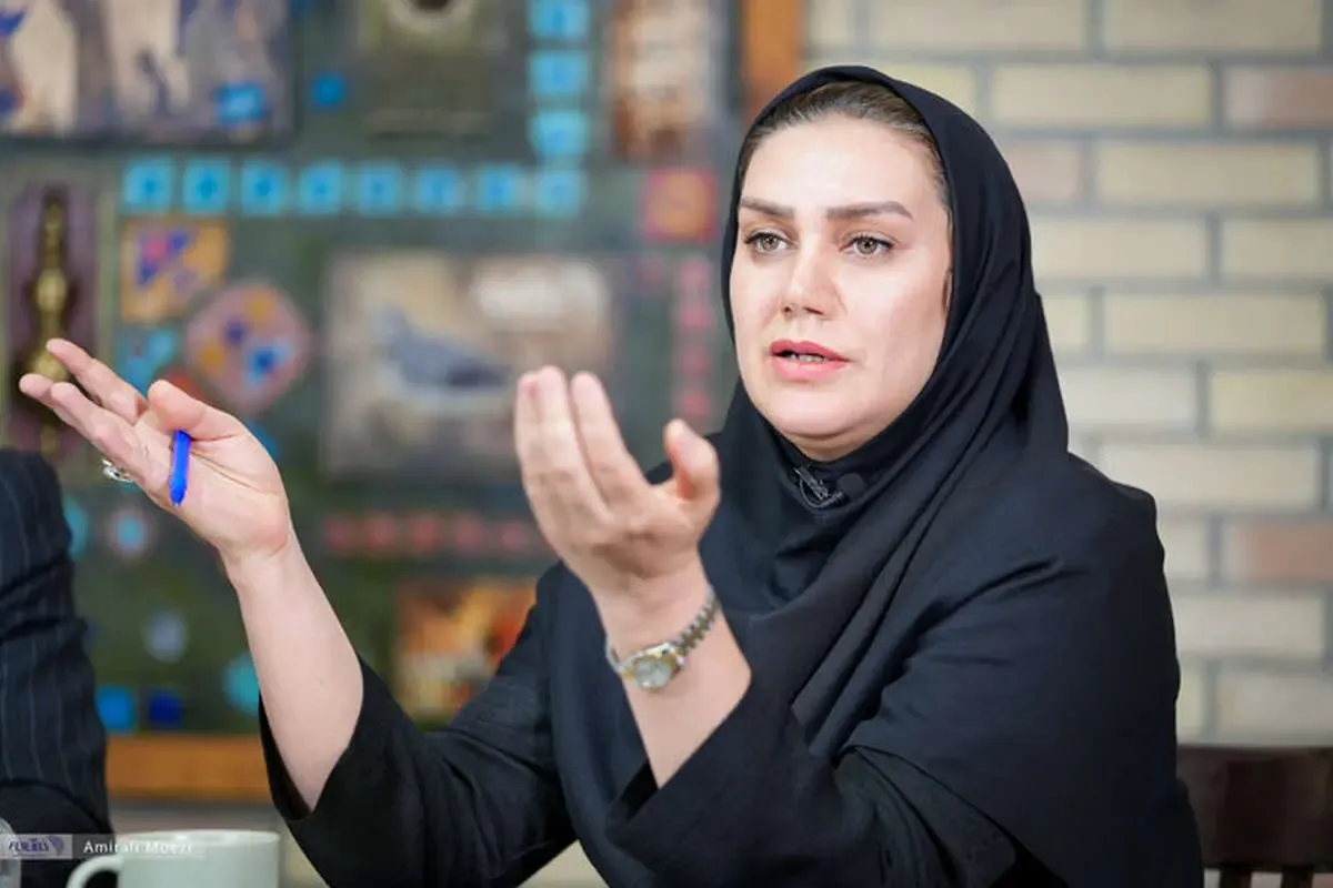  ملک‌زاده کارشناس آموزشی