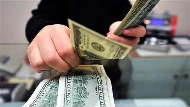 کدام خریداران ارز مشمول مالیات می‌شوند؟