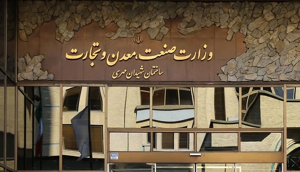 اعتراض مردم به فضاحت تحویل خودرو‌ها به اوج خود رسید/ برداشت فی‌الفور پول از جیب مردم، تحویل خودرو ۲ سال بعد!