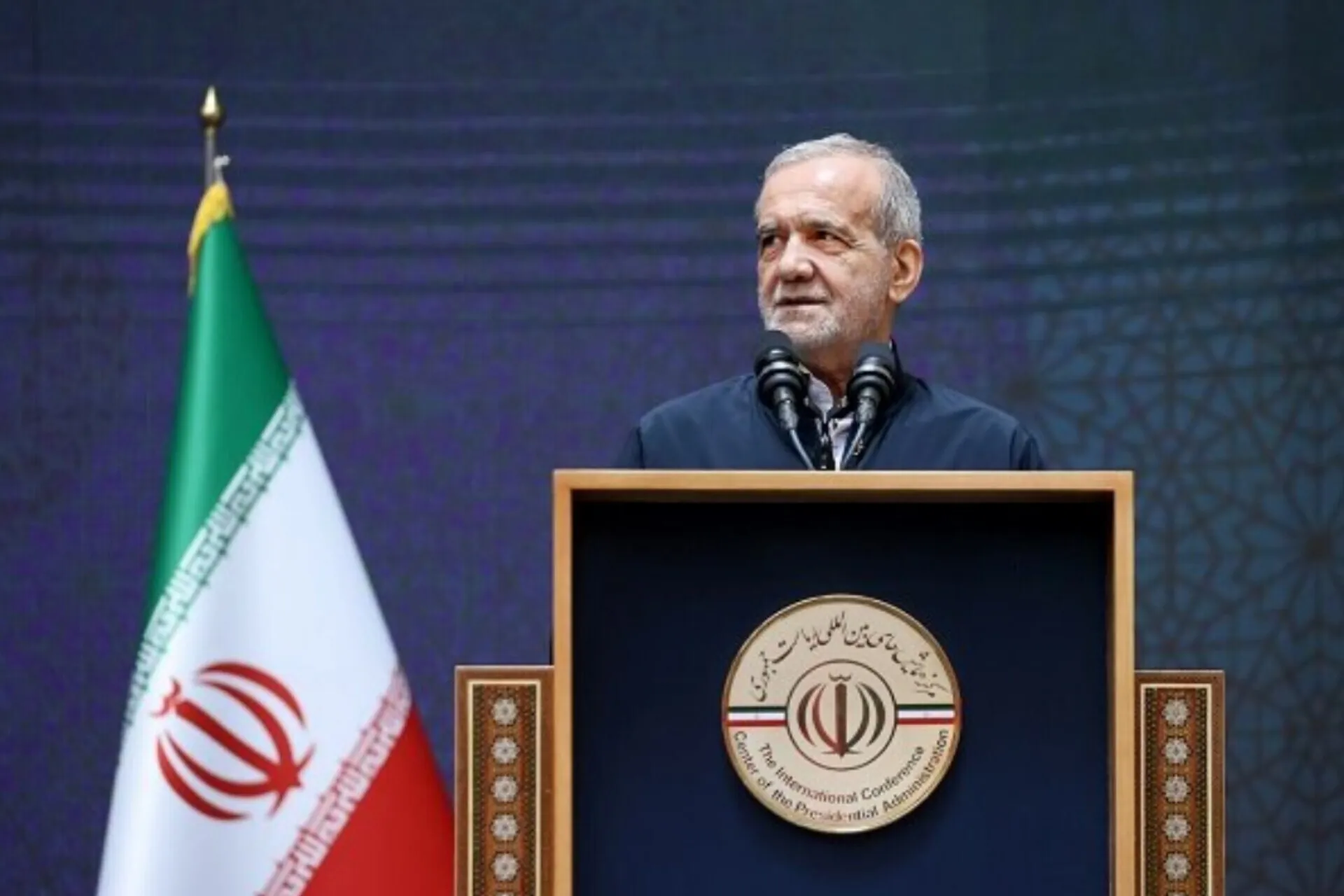 پزشکیان: دشمنان می‌خواهند با قومیت گرایی در داخل کشور دعوا بیندازند