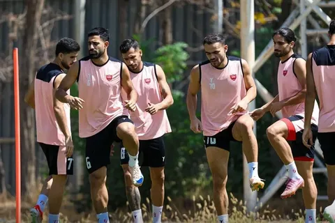 برنامه پرسپولیس به هم ریخت