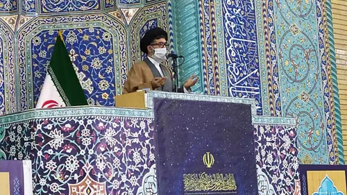 اظهارات متفاوت از تریبون نمازجمعه قم: کرونا سکولار است