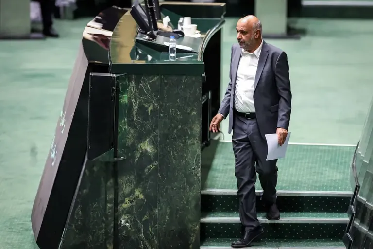 احمد میدری و یک کارنامه پرچالش در وزارت کار/ چرا وعده‌های وزیر نتوانست از شدت انتقادهای مجلس کم کند؟