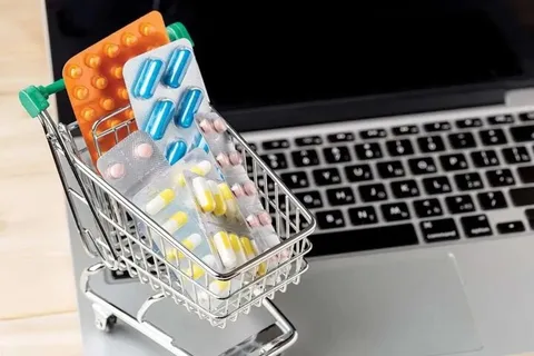دعوای قدیمی بر سر فروش اینترنتی دارو ؛ چرا مجوز پلتفرم‌های دارویی هنوز محل اختلاف است؟