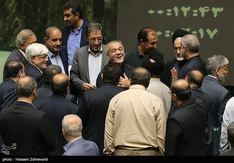 حاشیه‌های چهارمین روز جلسه رای اعتماد به وزرای پیشنهادی