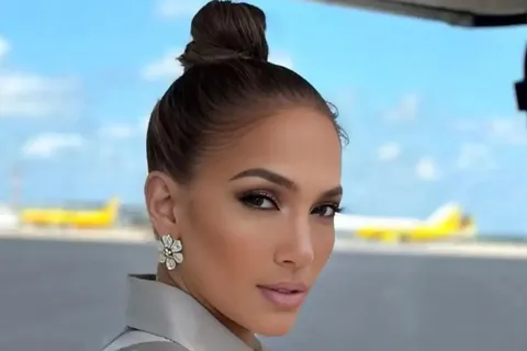 عکس / جنیفر لوپز ۵۶ ساله پرنسس دیزنی شد