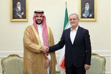 گمانه‌زنی سی‌ان‌ان درباره سفر وزیر دفاع سعودی به ایران
