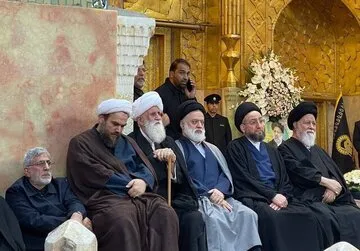 حضور حکیم در مراسم تشییع رئیس‌جمهور در مشهد