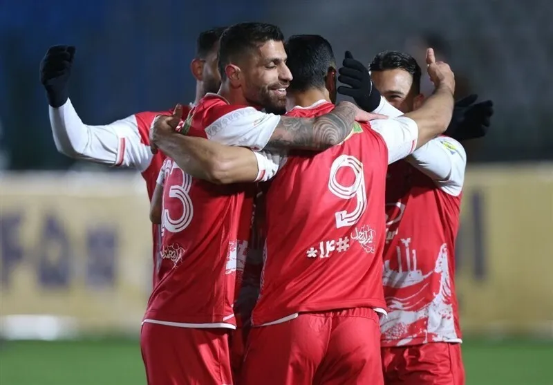 پرسپولیس ۵ - هوادار ۰