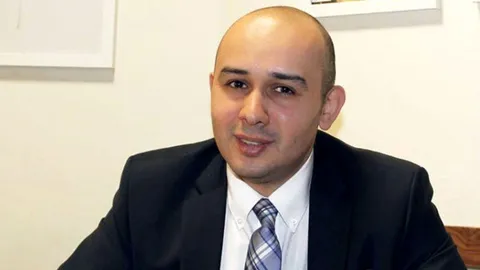 پیمان مولوی کیست؟/ از حمله به سیاست‌های دولت چهاردهم تا طرفداری مشروط از توافق با آمریکا