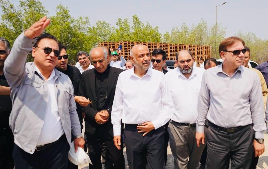 بازدید احمد میدری از واحد پلیاتیلن سنگین مهر سابق؛ آغاز فصل جدید فعالیت پس از تعیین تکلیف نهایی مالکیت بازدید احمد میدری از واحد پلیاتیلن سنگین مهر سابق؛ آغاز فصل جدید فعالیت پس از تعیین تکلیف نهایی مالکیت
