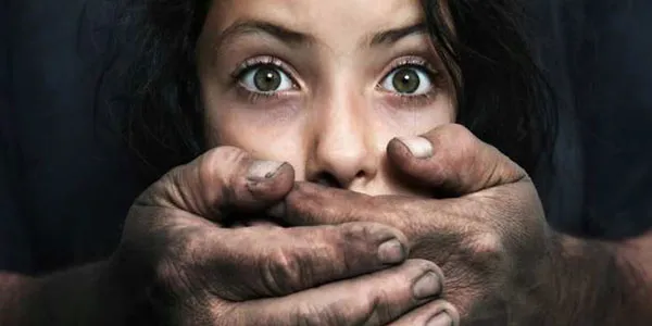 آزار شیطانی معصومه توسط پدرناتنی اش
