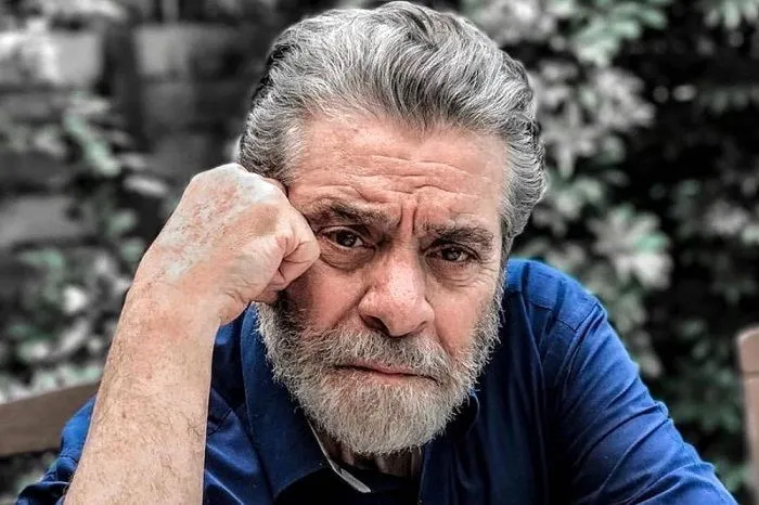 دست نوشته‌ی اشک دربیار بهروز وثوقی