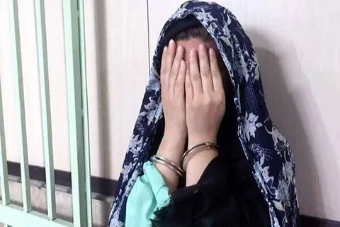 دستگیری دختر ۱۶ ساله در باند گوشی‌قاپ‌ها