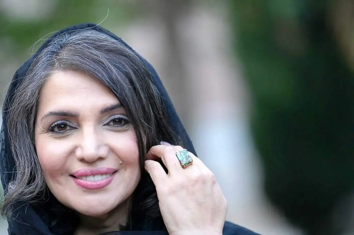 الهام پاوه نژاد