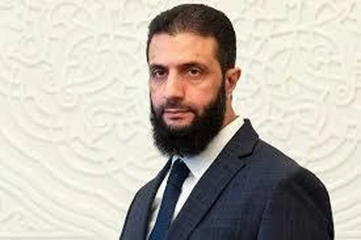 فیلم/ جولانی ناگهان امام‌جماعت شد!